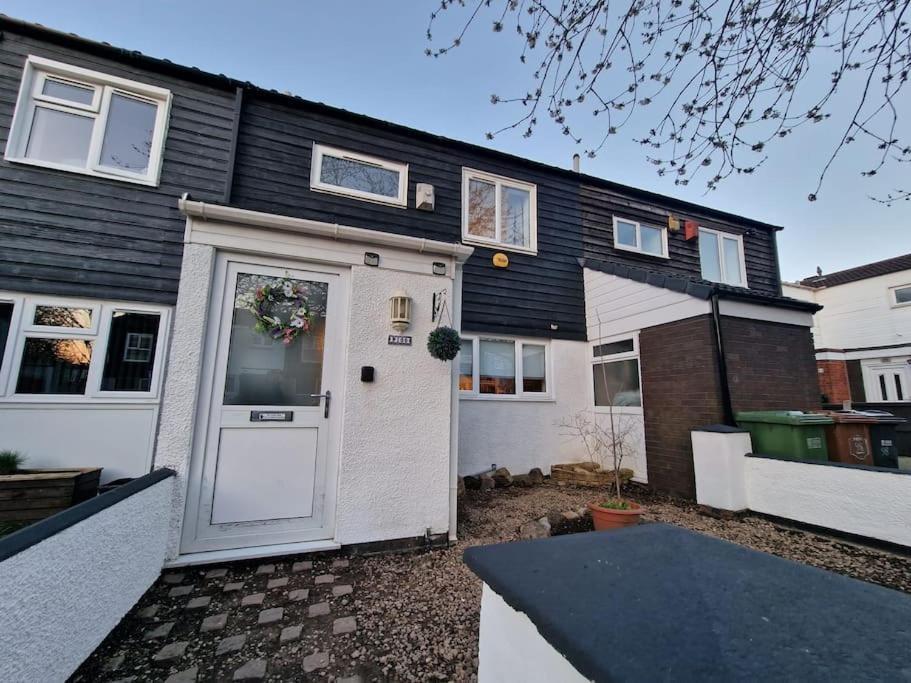 Spacious & Comfy Home- Very Close To Nec Birmingham ,Hs2 & Airport- Perfect For Contractors & Groups- Free Parking & Fast Wifi Marston Green Exteriér fotografie